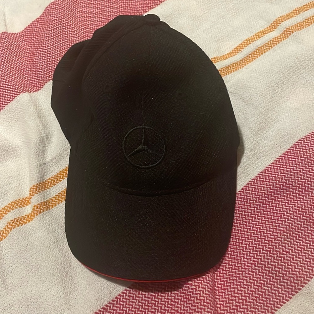 Mercedes Hat perfect for men and woman